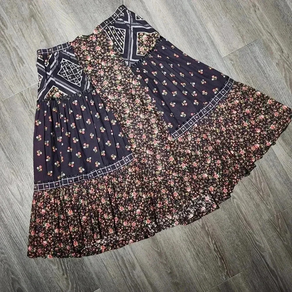 Vintage Navy and Pink Floral Midi Skirt - Picture 9 of 14